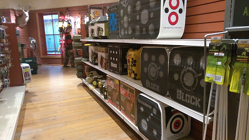 Sporting Goods Store «Bass Pro Shops», reviews and photos, 6112 W Grand Ave, Gurnee, IL 60031, USA