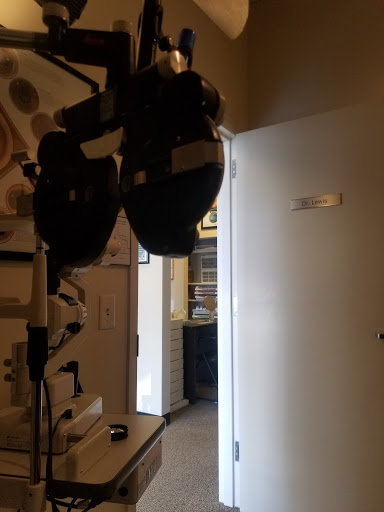 Eye Care Center «Visionworks - Osceola Village», reviews and photos, 3062 Dyer Blvd, Kissimmee, FL 34741, USA