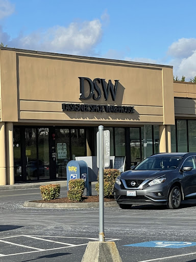 Shoe Store «DSW Designer Shoe Warehouse», reviews and photos, 2915 Harrison Ave NW, Olympia, WA 98502, USA
