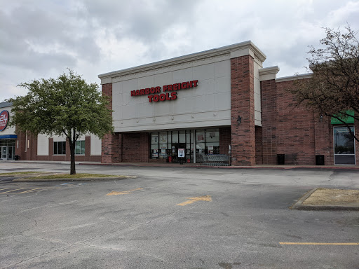 Hardware Store «Harbor Freight Tools», reviews and photos, 3050 N Josey Ln #106, Carrollton, TX 75007, USA