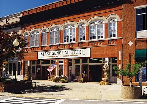 General Store «Mast General Store Hendersonville», reviews and photos, 527 N Main St, Hendersonville, NC 28792, USA