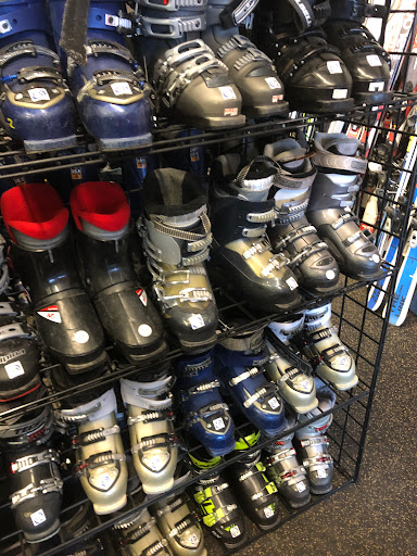 Sporting Goods Store «Play It Again Sports», reviews and photos, 1213 W 14 Mile Rd, Clawson, MI 48017, USA