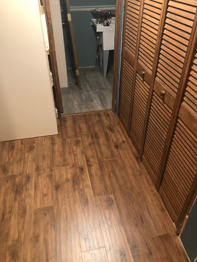 Roofing Contractor «Croixco Construction», reviews and photos, 870 E Higgins Rd #138a, Schaumburg, IL 60173, USA