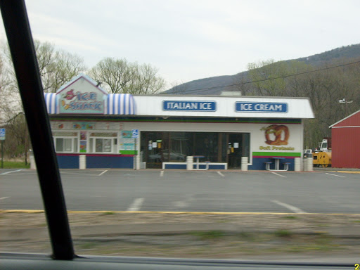 Ice Cream Shop «Ice Shack», reviews and photos, 104 N Water St, Mill Hall, PA 17751, USA