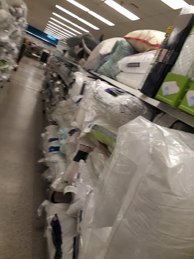 Clothing Store «Ross Dress for Less», reviews and photos, 8888 Waltham Woods Rd, Parkville, MD 21234, USA
