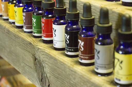 Vaporizer Store «Inhale Exhale Smoke Shop», reviews and photos, 1604 S Hwy 97 #3, Redmond, OR 97756, USA