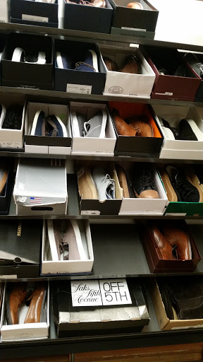 Department Store «Saks OFF 5TH», reviews and photos, 4700 Baldwin Rd, Auburn Hills, MI 48326, USA