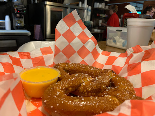 Bowling Alley «Executive Strike & Spare Family Fun Center», reviews and photos, 911 Phillips Ln, Louisville, KY 40209, USA