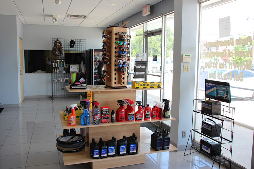 Chevrolet Dealer «Knapp Chevrolet», reviews and photos, 815 Houston Ave, Houston, TX 77007, USA