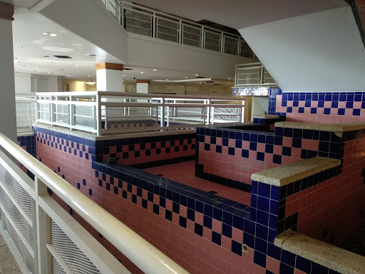 Shopping Mall «Oceanwalk Mall», reviews and photos, 101 N Ocean Dr, Hollywood, FL 33019, USA