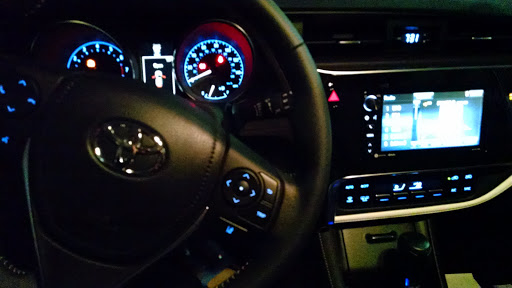 Toyota Dealer «Toyota Of Whittier», reviews and photos, 14577 Whittier Blvd, Whittier, CA 90605, USA