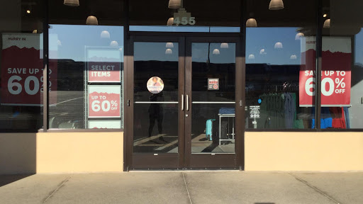 Sportswear Store «Columbia Sportswear at Tanger Outlets», reviews and photos, 455 Tanger Dr, Williamsburg, IA 52361, USA