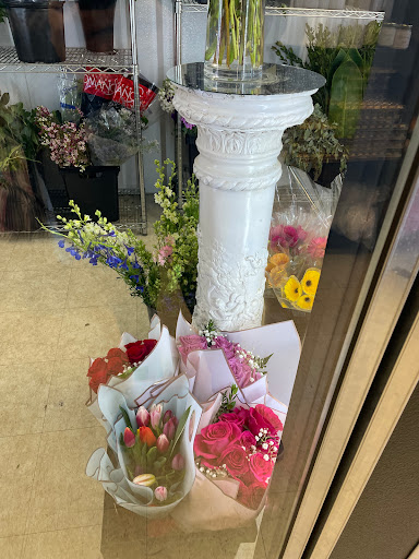 Florist «Everyday Flowers and Balloons», reviews and photos, 512 El Camino Real, Redwood City, CA 94063, USA
