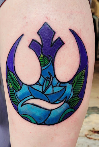 Explore flower shoulder tattoo ideas, creative tattoo ideas in Meridian, available at SK-Tattoo1
