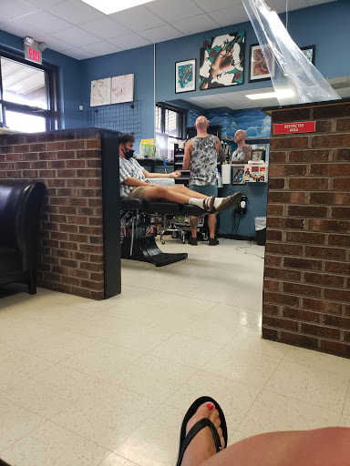 Tattoo Shop «Wicked Parrot Tattoo», reviews and photos, 1085 Colington Rd, Kill Devil Hills, NC 27948, USA