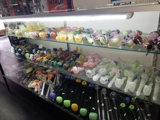 Tobacco Shop «Hi-Life Smoke & Vapor Shop», reviews and photos, 7302 E 6th Ave, Scottsdale, AZ 85251, USA