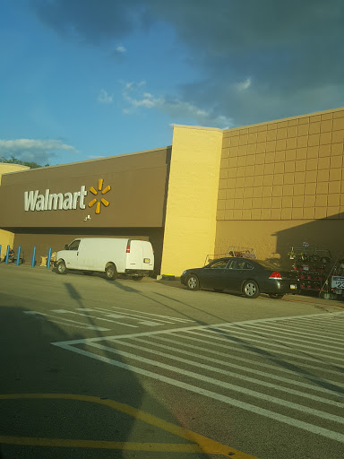 Department Store «Walmart Supercenter», reviews and photos, 250 Summit Park Dr, Pittsburgh, PA 15275, USA