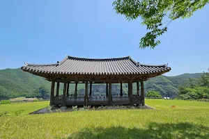 Manghyangjeong image