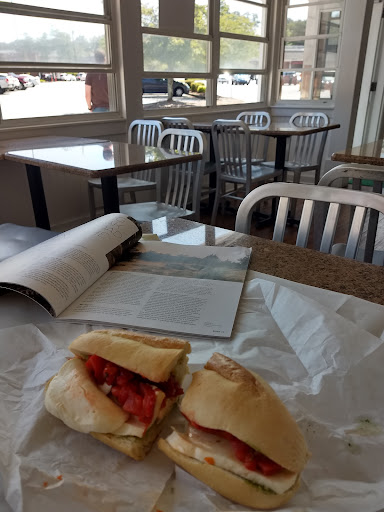 Italian Restaurant «E. 48th Street Market», reviews and photos, 2462 Jett Ferry Rd, Dunwoody, GA 30338, USA