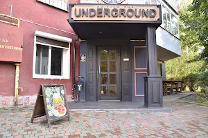 Британський паб "Underground" image