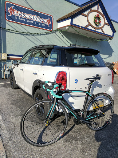 Skateboard Shop «LoweRiders Bikes and Boards», reviews and photos, 300 E Lancaster Ave, Downingtown, PA 19335, USA