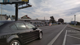 Autocentrum Komárov