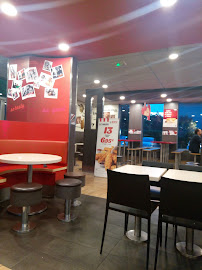 Atmosphère du Restaurant KFC Lognes - n°14