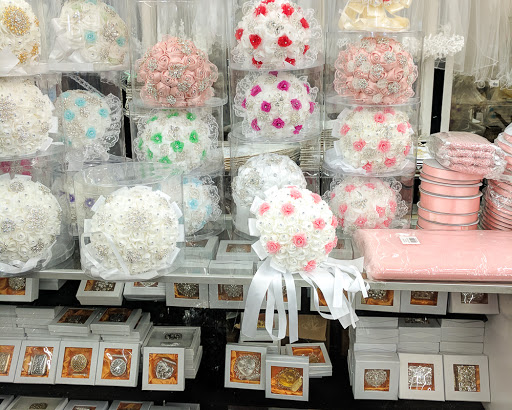 Party Store «CB Flowers & Crafts», reviews and photos, 2218 Maple Ave, Los Angeles, CA 90011, USA