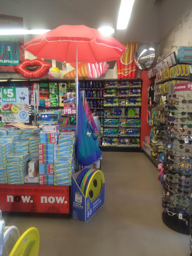 Variety Store «Five Below», reviews and photos, 781 Shoppes Blvd, North Brunswick Township, NJ 08902, USA