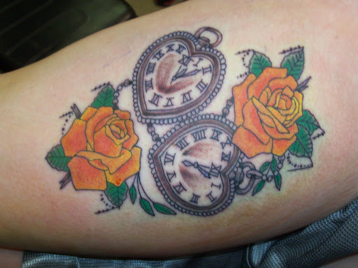 Explore familia tattoo ideas, creative tattoo ideas in Pelham, available at Tattoo Fever