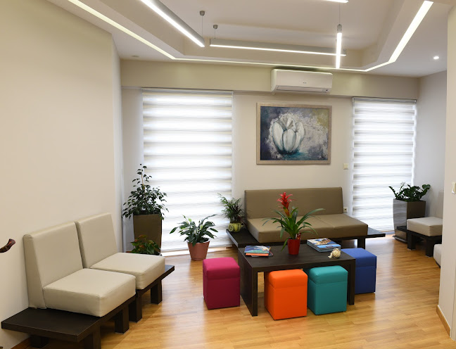 ΟΔΟΝΤΩΝ ΙΑΣΙΣ - Γιανναδάκης Αθανάσιος - Κερατσίνι