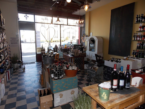 Wine Store «Honor Wines», reviews and photos, 36 Bay St, Staten Island, NY 10301, USA