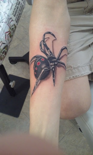 Tattoo Shop «Kentucky Tattoos», reviews and photos, 7316 Preston Hwy, Okolona, KY 40219, USA