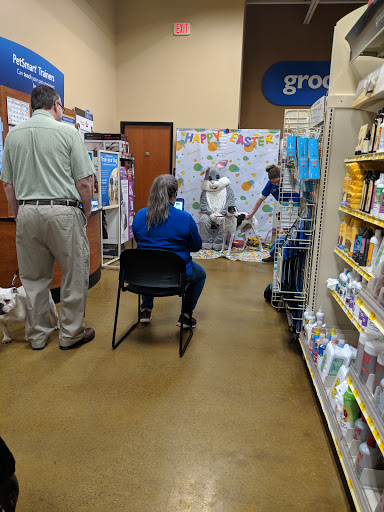Pet Supply Store «PetSmart», reviews and photos, 10 Hazard Ave, Enfield, CT 06082, USA