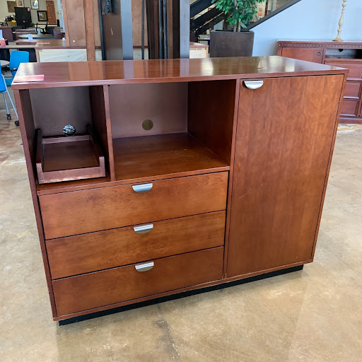 Office Furniture Store «Office Furniture Liquidations», reviews and photos, 4400 S Piedras Dr #101, San Antonio, TX 78228, USA