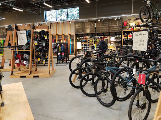 Camping Store «REI», reviews and photos, 9637 E County Line Rd, Englewood, CO 80112, USA