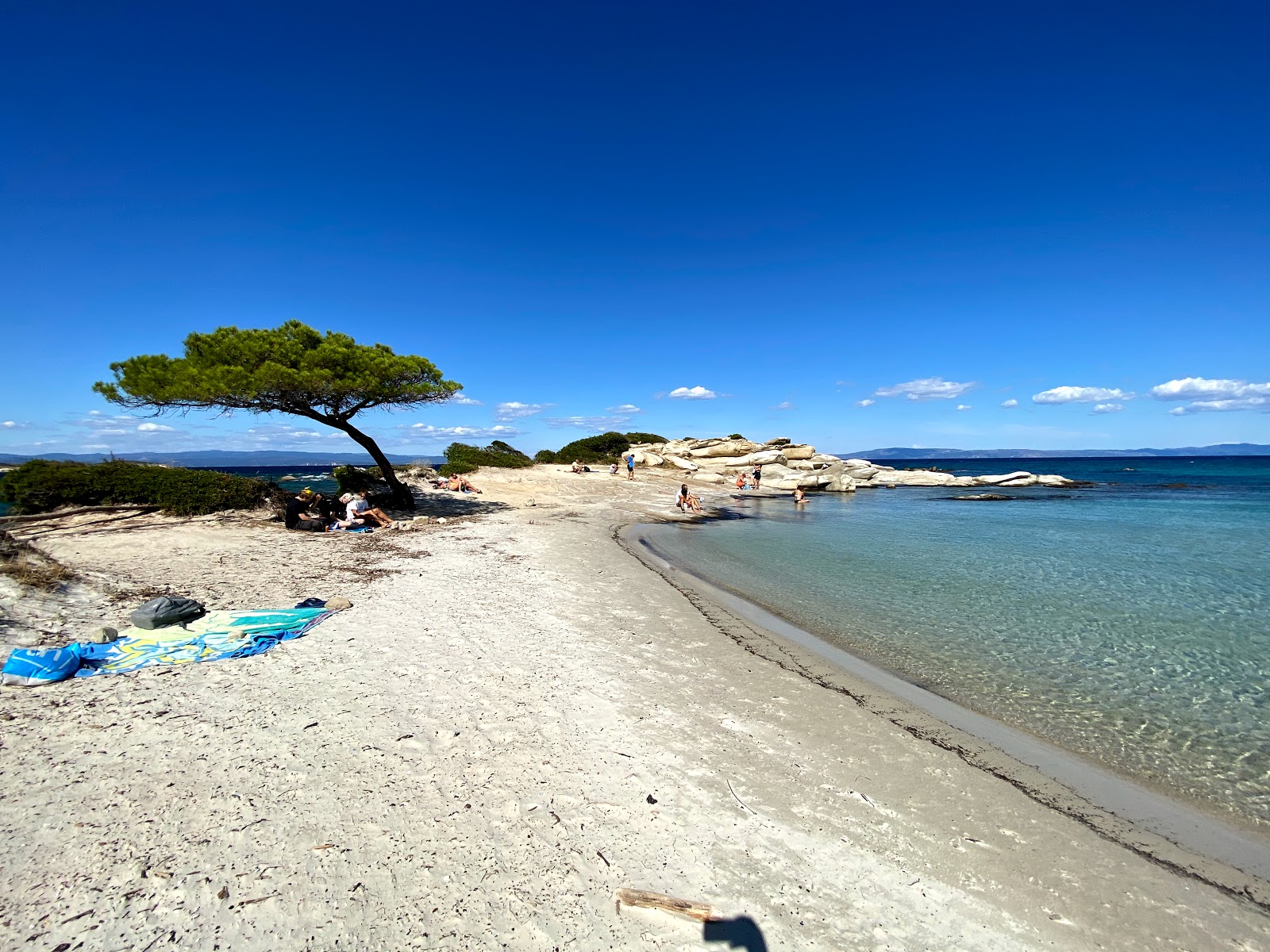 Fotografija Karydi beach II z turkizna čista voda površino