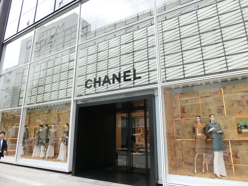 Chanel stores Tokyo