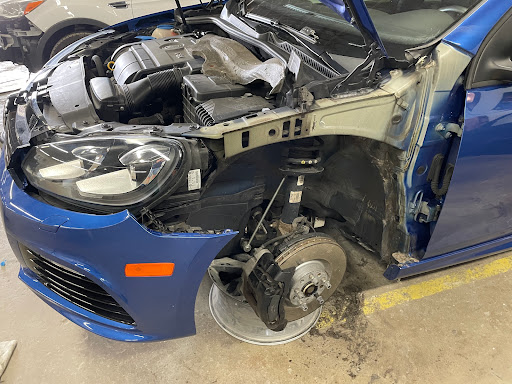 Auto Repair Shop «Rizza Body Shop», reviews and photos, 485 S River Rd, Des Plaines, IL 60016, USA