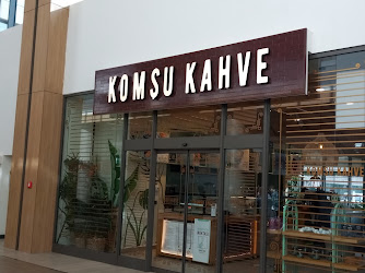 Komşu Kahve Çam ve Sakura Şehir Hastanesi