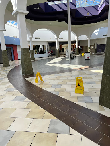 Shopping Mall «Inlet Square Mall», reviews and photos, 12125 Highway 17 Byp # A12, Murrells Inlet, SC 29576, USA