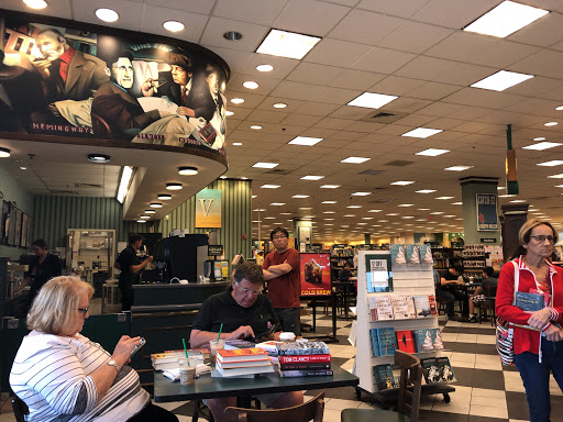 Book Store «Barnes & Noble», reviews and photos, 17111 Haggerty Rd, Northville, MI 48168, USA