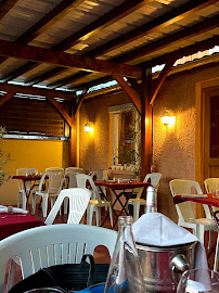 Atmosphère du Restaurant français La Niflette à Verneuil-l'Étang - n°3