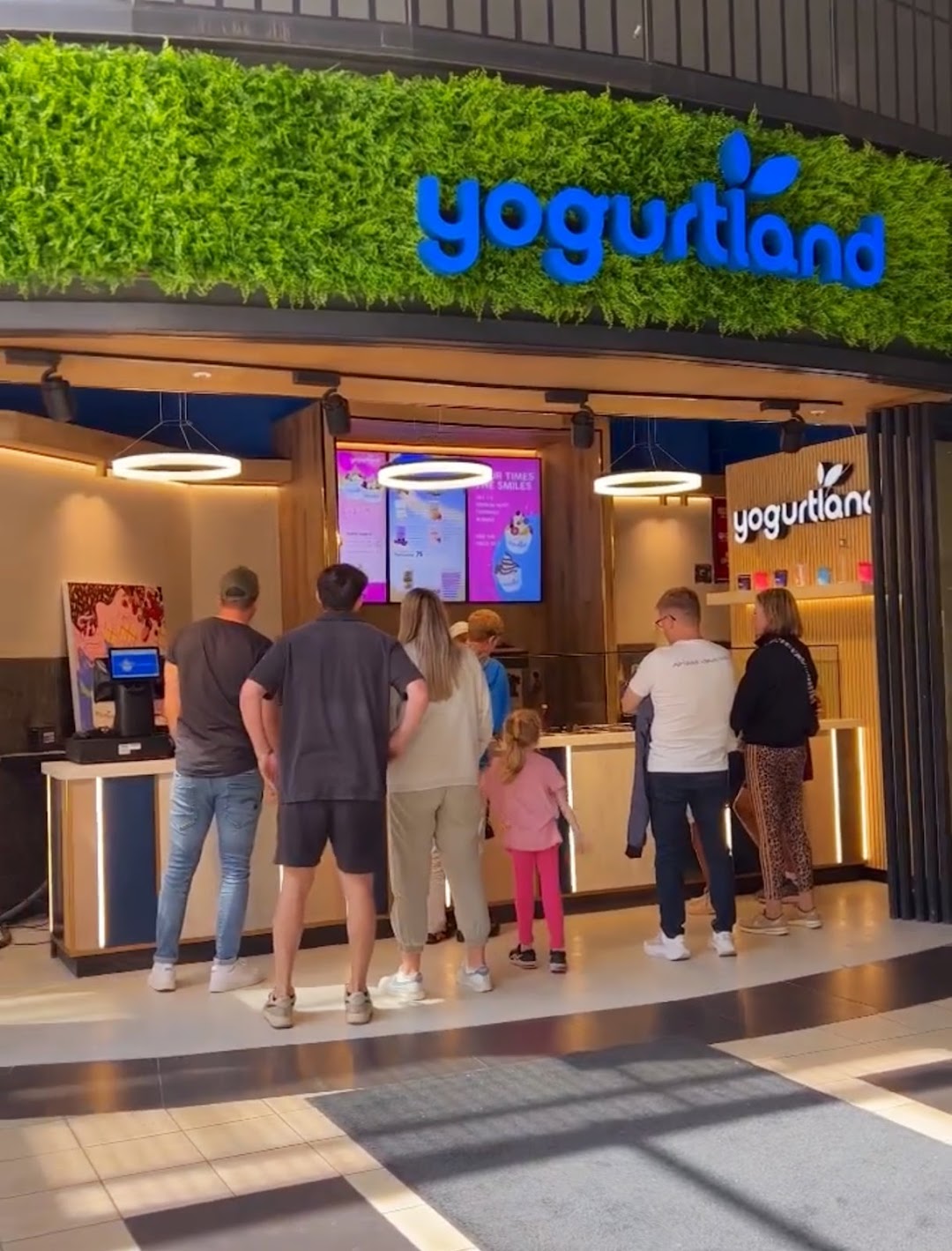 Yogurtland Melrose