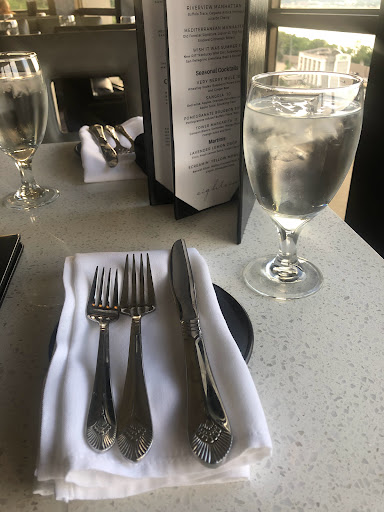 Steak House «Eighteen at the Radisson», reviews and photos, 668 W 5th St, Covington, KY 41011, USA