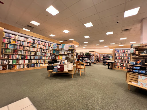 Book Store «Barnes & Noble», reviews and photos, 1201 Lake Woodlands Dr, The Woodlands, TX 77380, USA