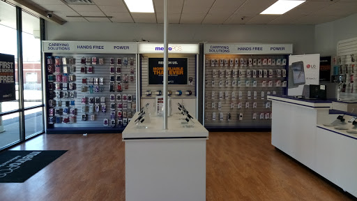 Cell Phone Store «MetroPCS Authorized Dealer», reviews and photos, 5301 Glenway Ave, Cincinnati, OH 45238, USA