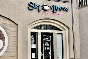 Sky Brows Threading Salon image