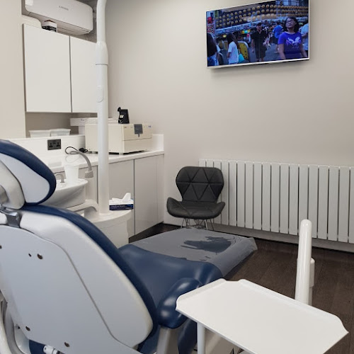 Milton Keynes Dental Clinic - Dentist