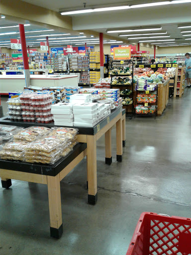 Grocery Store «Grocery Outlet Bargain Market», reviews and photos, 6425 6th Ave, Tacoma, WA 98406, USA